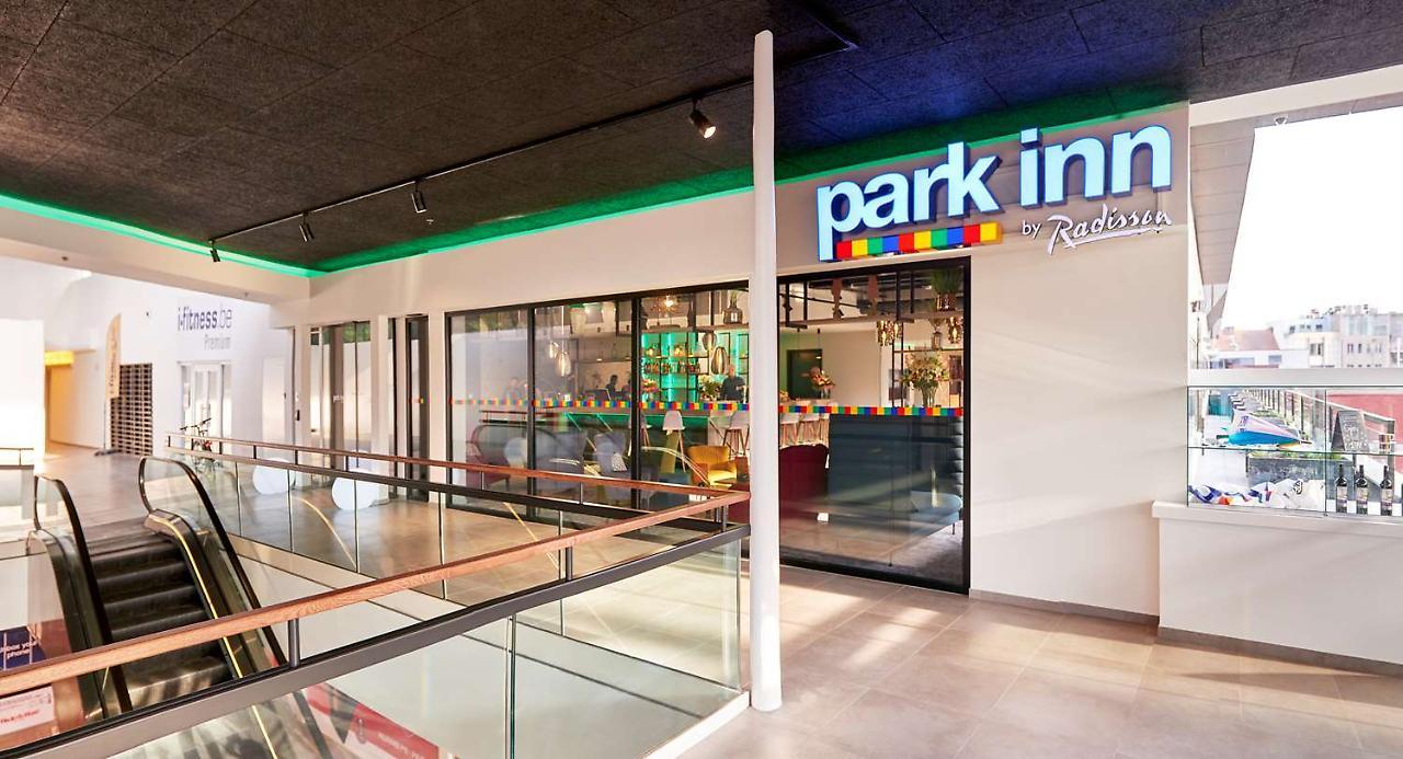 Park Inn By Radisson Хаселт Екстериор снимка