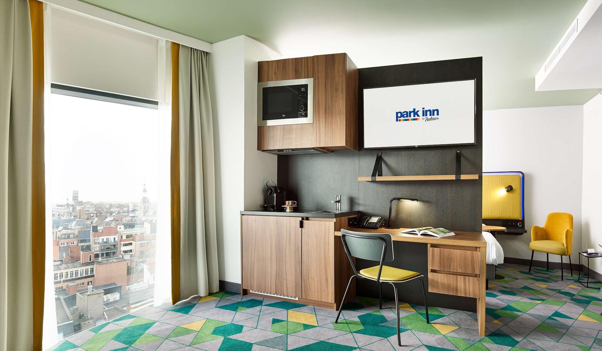 Park Inn By Radisson Хаселт Екстериор снимка