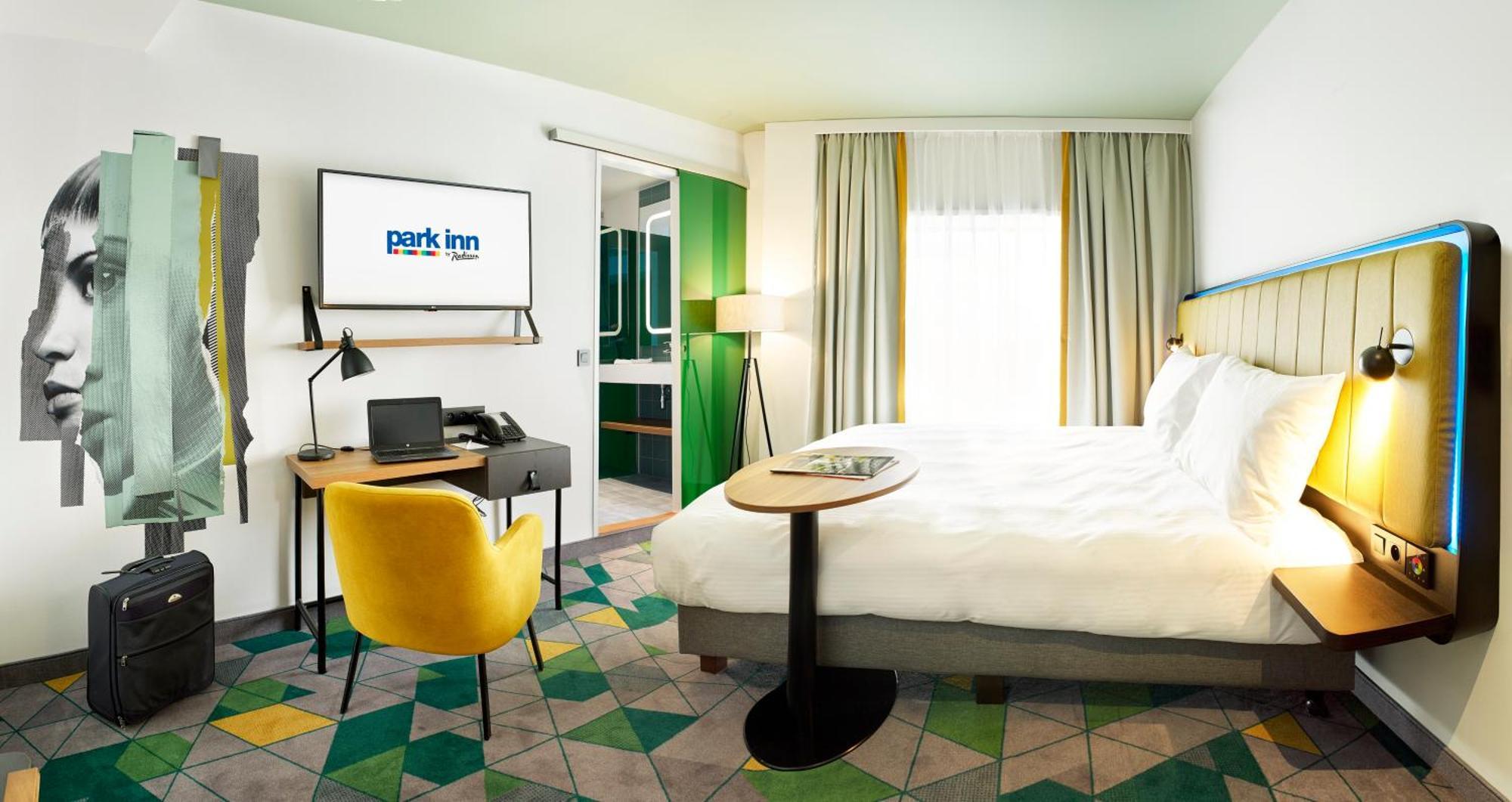 Park Inn By Radisson Хаселт Екстериор снимка